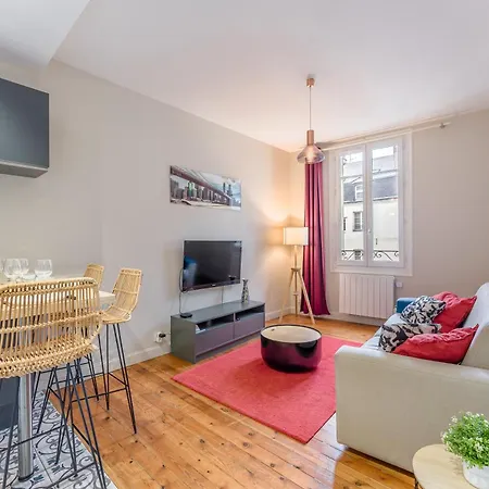 Le Petit Bacchus - Au Coeur De * Nantes